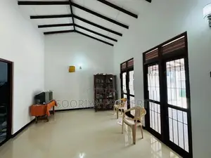 Almost Brand New Luxury House for Sale in Piliyandala