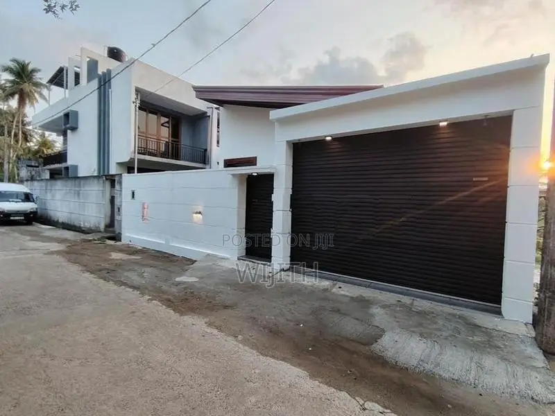 Brand New Single House for Sale in Kottawa