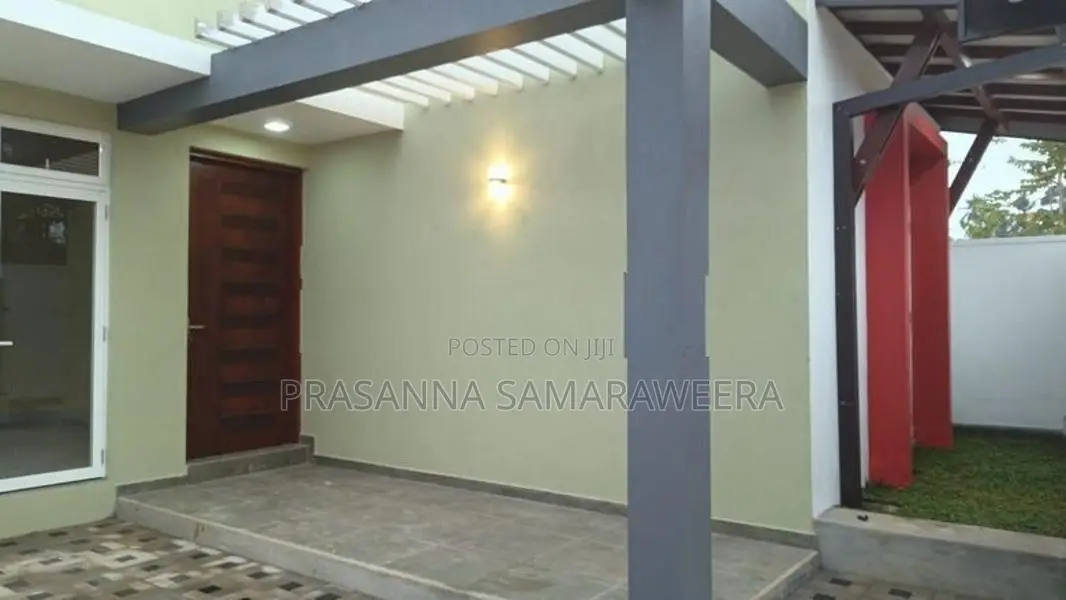 අති සුඛෝපභෝගී අලංකාර නිවස විකිණීමට piliyandala