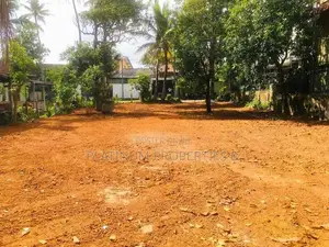 22.5 Perch Superb Prime Location Land For Sale In Moratuwa Lakshapathi