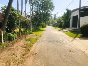 22.5 Perch Superb Prime Location Land For Sale In Moratuwa Lakshapathi