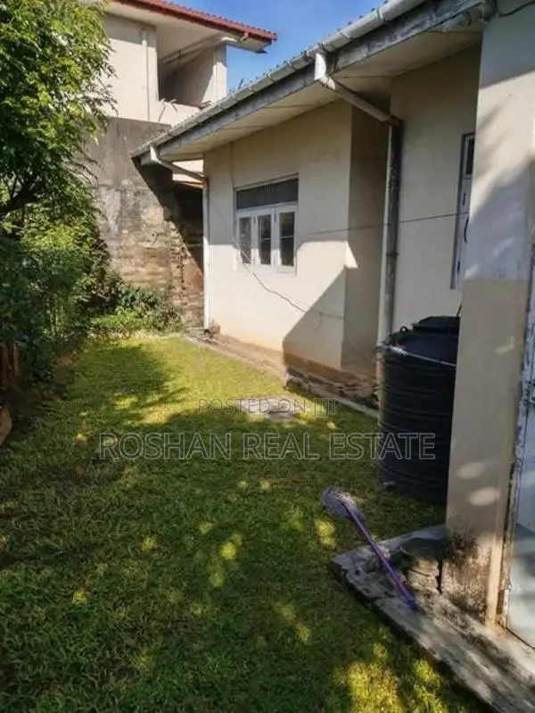 SINGLE STORY HOUSE FOR RENT COLOMBO 5 RAILWAY AVENUE AS2298