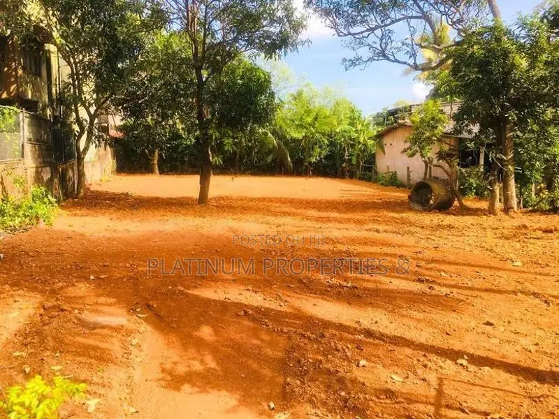 22.5 Perch Superb Prime Location Land For Sale In Moratuwa Lakshapathi