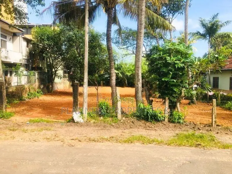 22.5 Perch Superb Prime Location Land For Sale In Moratuwa Lakshapathi