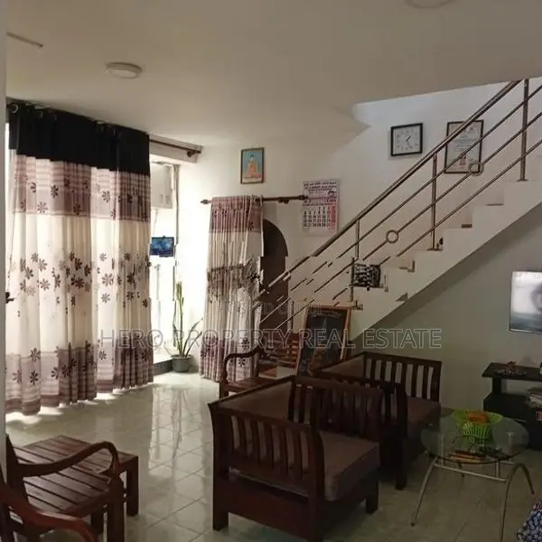 Modern Luxury House for Sale in Boralesgamuwa