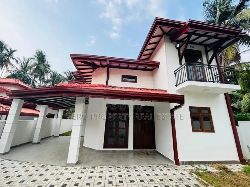 Luxury Modern House for Sale in Athurugiriya