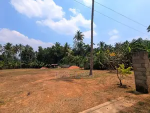 Land for Sale in Mirigama