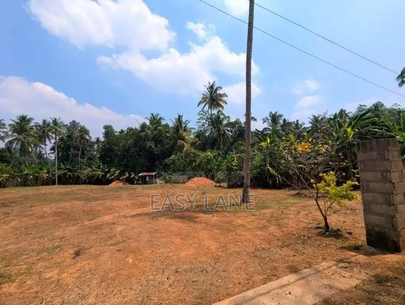 Land for Sale in Mirigama