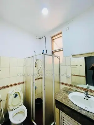 Stylish Three-Bedroom Apartment in Prime Galle Road Location