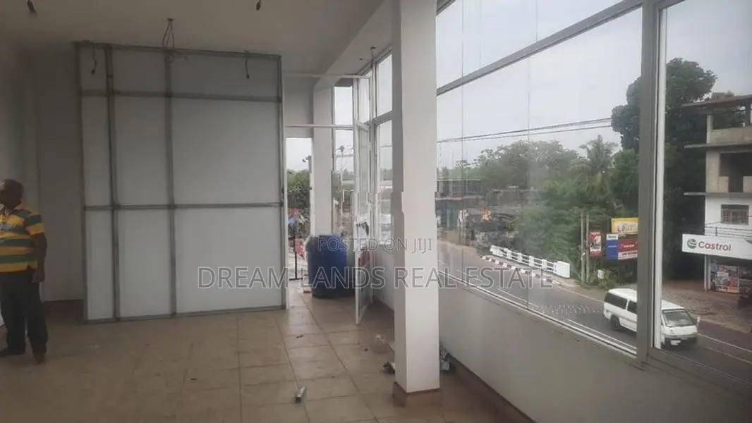 ☆ Kahatuduwa 3 Story Commercial Building for Rent ( R - 658 )