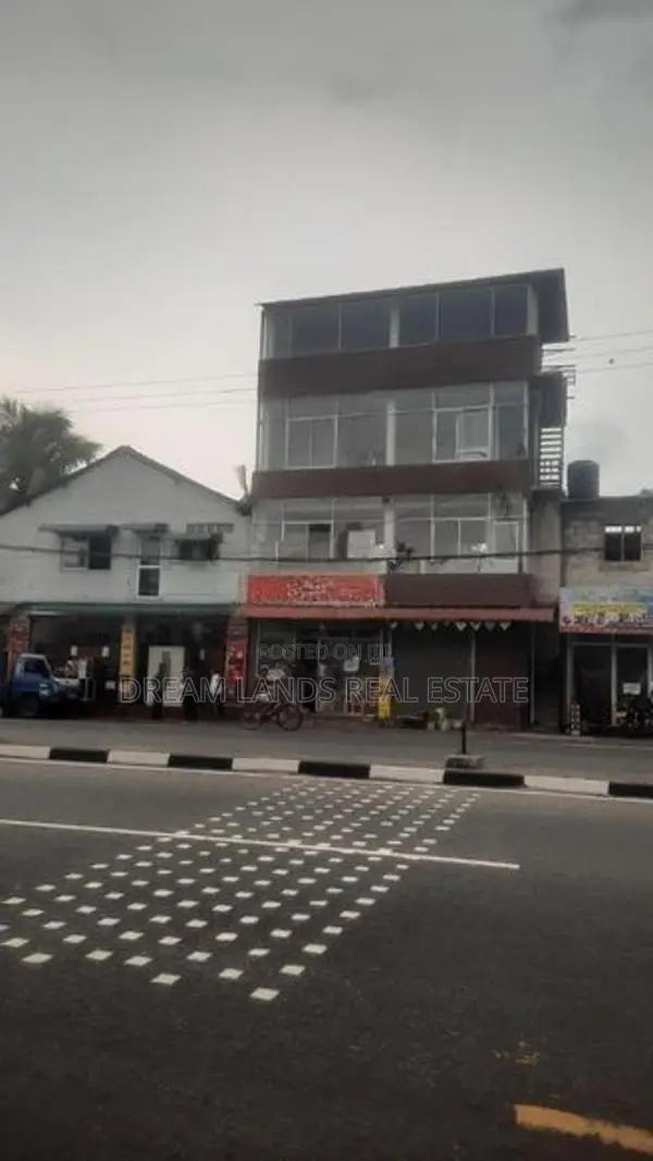 ☆ Kahatuduwa 3 Story Commercial Building for Rent ( R - 658 )