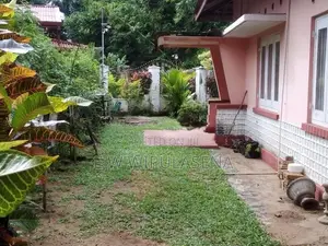48.5 PERCH LAND FOR SALE in SEEDUWA KATUNAYAKA