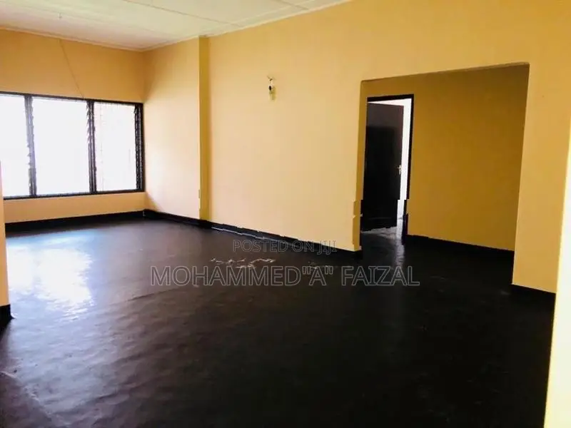 Office Place for Rent in Ramakirishna Road Wellawatte Colombo.06