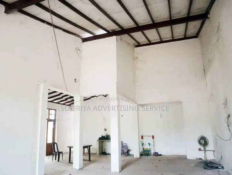 Polgasovita Half-Completed House for Sale