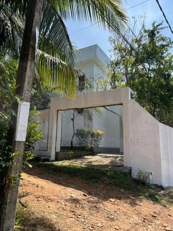 Modern Luxury 2 Storied House From Homagama Kiriwaththuduwa