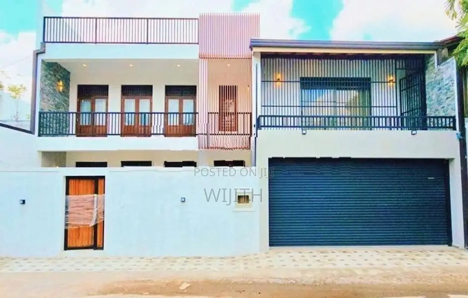 SUPAR BRAND NEW 3 STOREY HOUSE FOR SAL INTALAWATUGOADA HOKANDARA ROAD