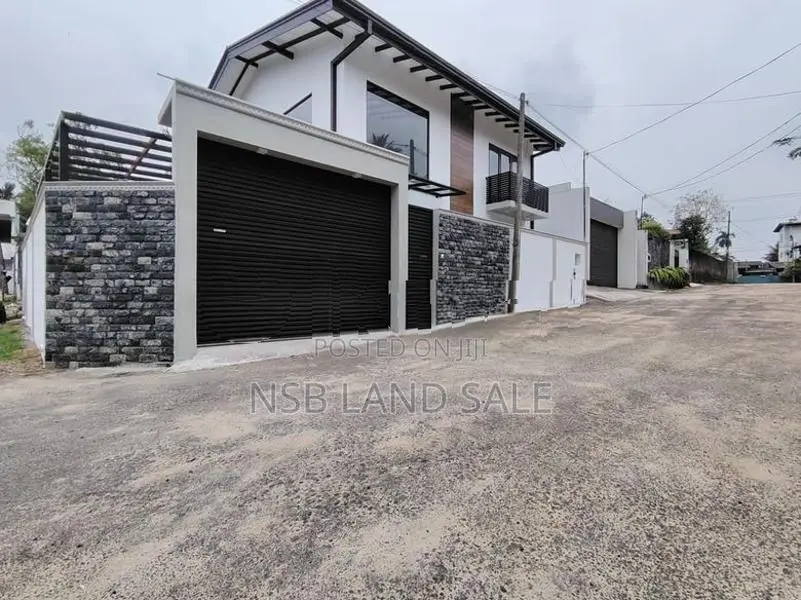 Brand New Two Story House for Sale in Athurugiriya