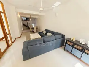 7 P with Luxury House Sale Battaramulla