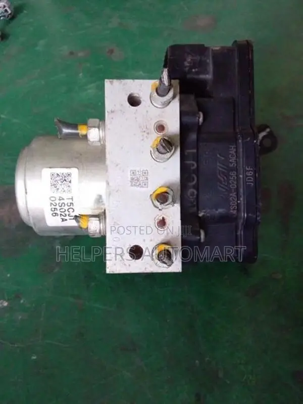 Honda Fit GP5 ABS Unit