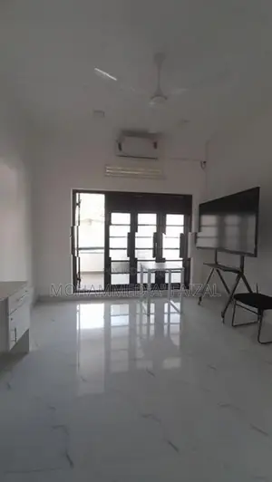 Warehouse For Rent in Jawattha Road Colombo.07