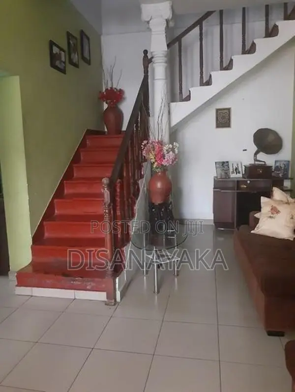 Two Storey House for Sale Nugegoda Ds6143