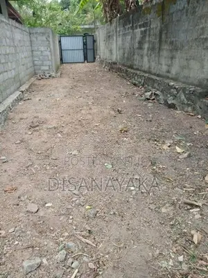 Land for Sale in Baddagana DS630