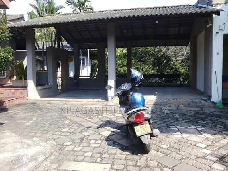 valuable Bare Land for sale kohuwala nugegoda bodaring 120P