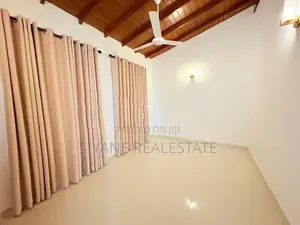 Brand New Luxury House Sale in Battaramulla