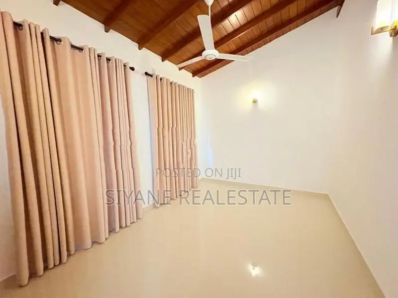 Brand New Luxury House Sale in Battaramulla