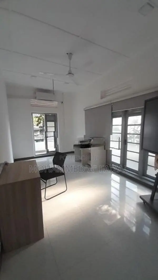 Office Place for Rent in Jawattha Road Colombo.07