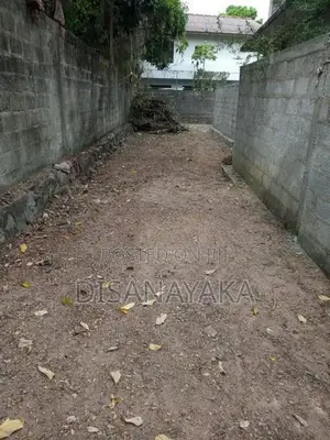Land for Sale in Baddagana DS630