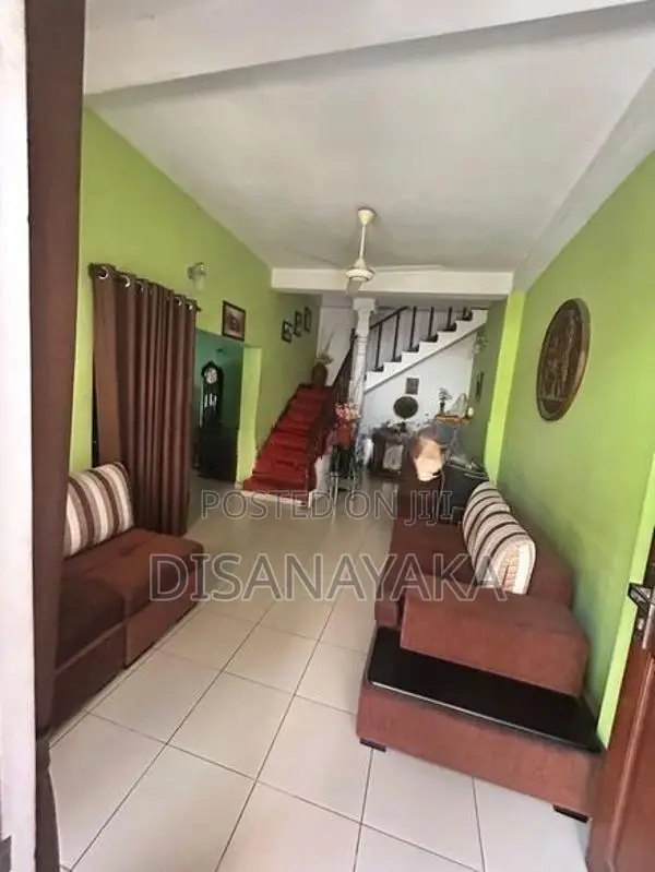 Two Storey House for Sale Nugegoda Ds6143