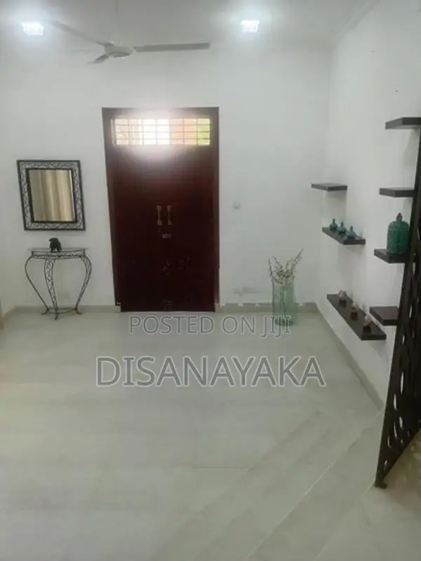 Super Luxury Two Storey House for Sale in Battaramulla Ds6700