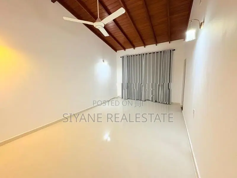 Brand New Luxury House Sale in Battaramulla