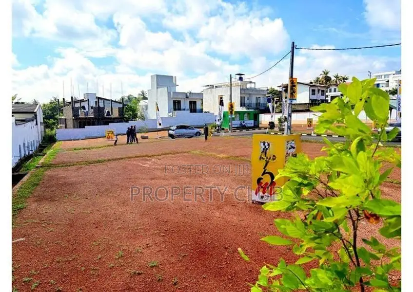 Land for Sale in Hokandara