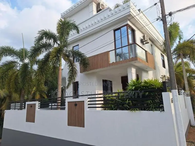 dehiwala nadimala junction luxury house for sale