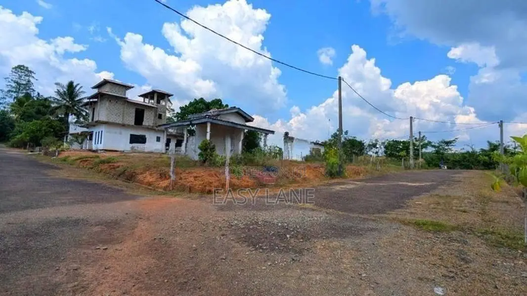 හොරණින් ඉඩමක්