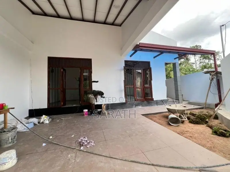 Brand New House For Sale Battareamulla