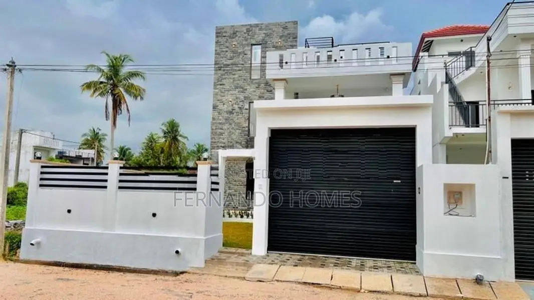 Spacious Modern Design 4 Bed Rooms Luxury House For Sale Negombo