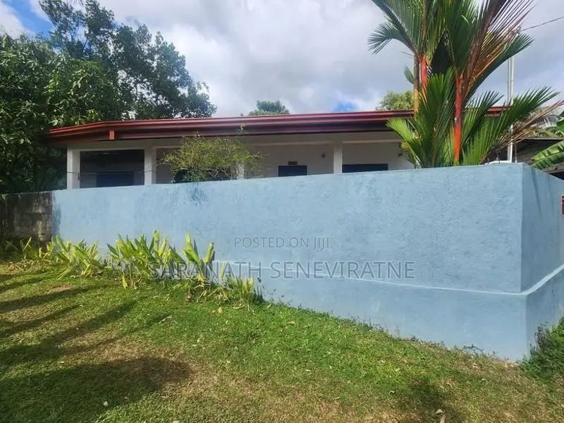 House Sale Homagama හංවැල්ල 219 ප්‍රධාන බස් මාර්ගයට මීටර් 170 ක් දුරින