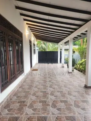 House Sale Homagama හංවැල්ල 219 ප්‍රධාන බස් මාර්ගයට මීටර් 170 ක් දුරින