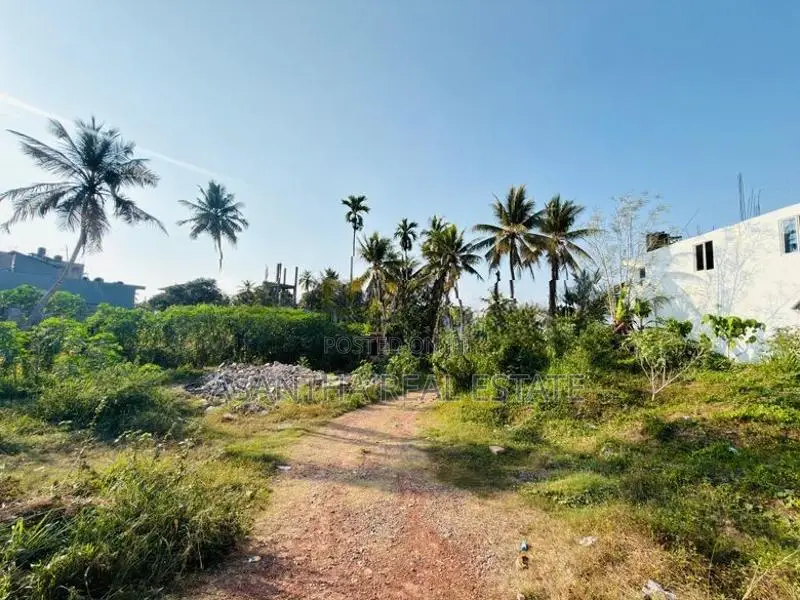 (AFA52) 100 Commercial Land sale At Piliyandala