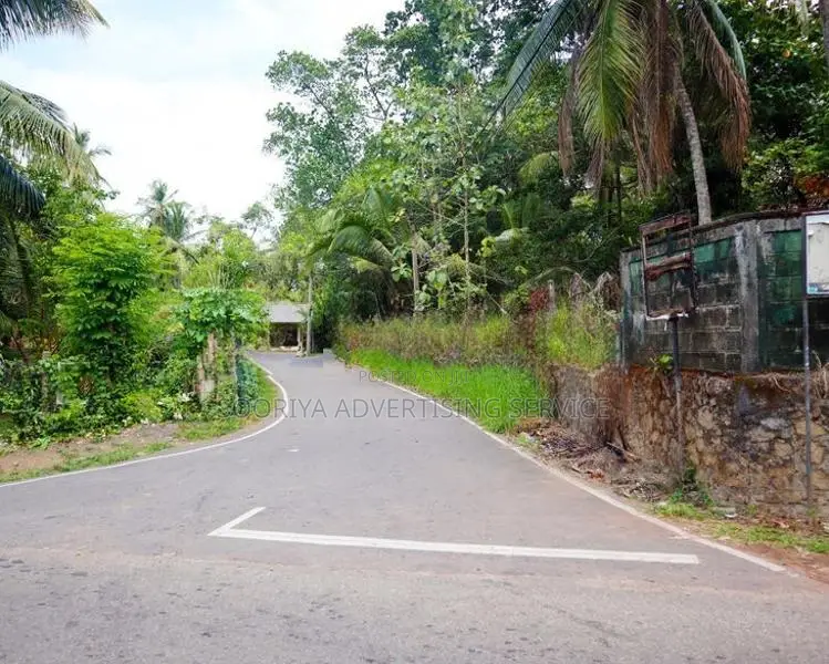 Yakkala Prime Land for Sale