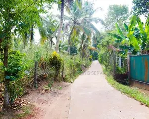 Yakkala Prime Land for Sale