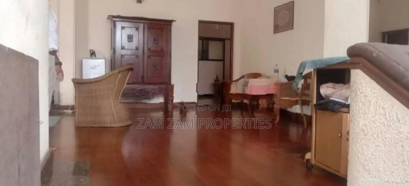 House For Sale In Schofield Place Colombo 03