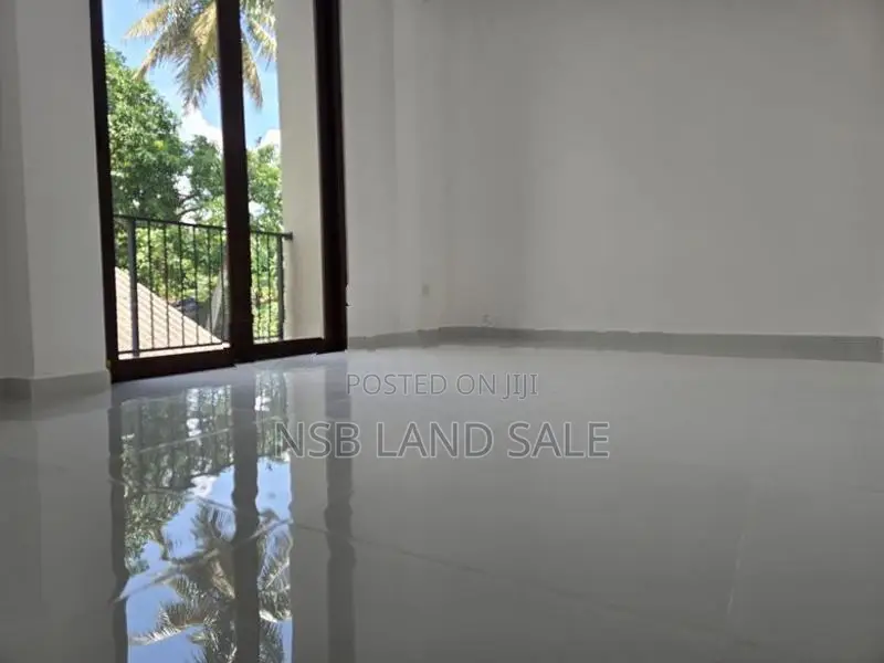 Brand New Super Luxury House for Sale in Kottawa Makubhura