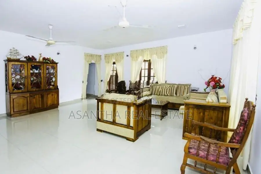 (AFA66) 02 Unit House With 21.3 P Sale At Pitakotte