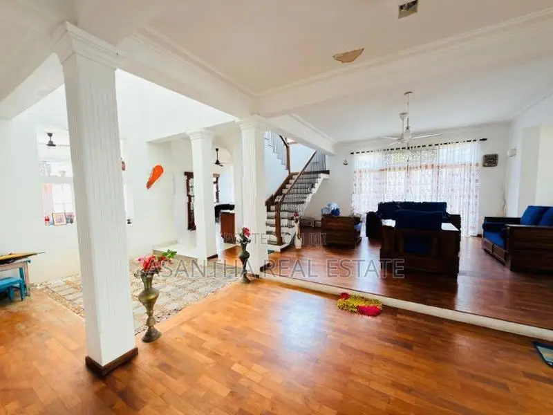 (AFA64) 02 Storey Luxury House with 18P Sale Nugegoda