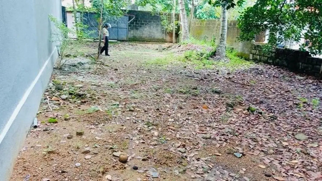 (AFA68) Facing Lake 7 P Land in Battramulla