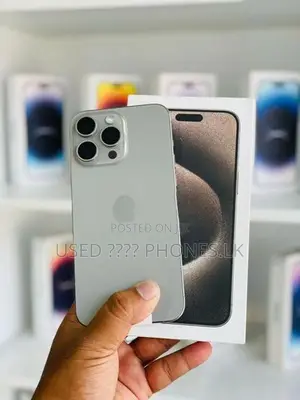 Apple iPhone 15 Pro Max 256GB [Natural] (Used)